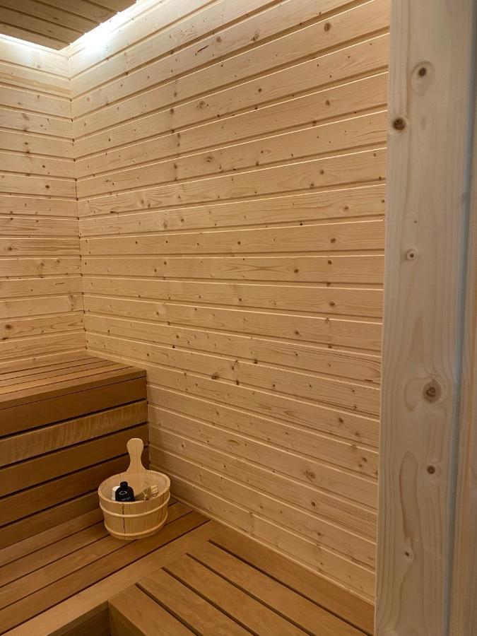 Paskom Apartmanhaz Nyergesujfalu Exteriör bild