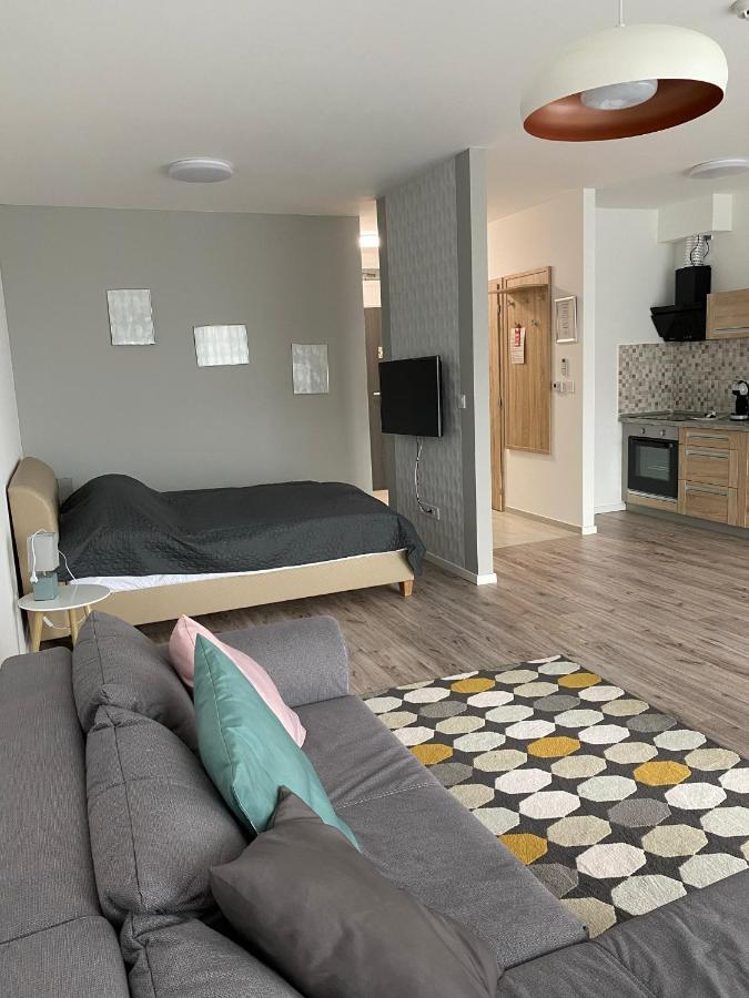 Paskom Apartmanhaz Nyergesujfalu Exteriör bild