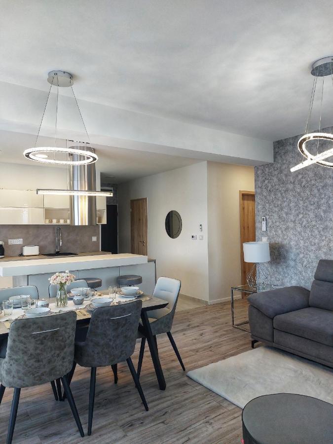 Paskom Apartmanhaz Nyergesujfalu Exteriör bild