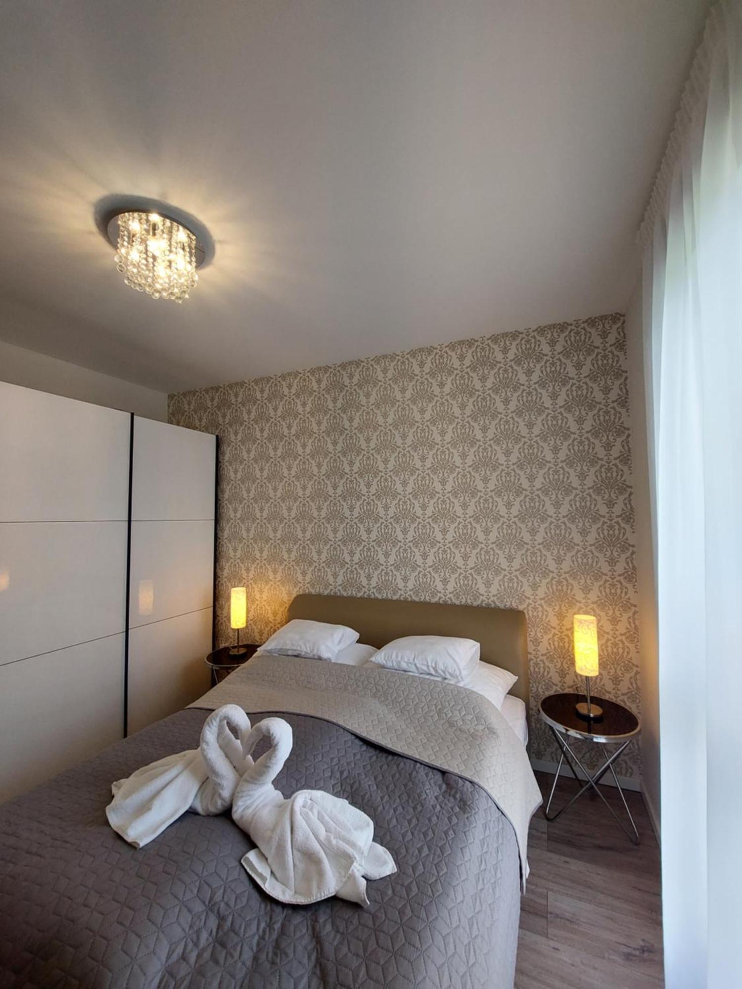 Paskom Apartmanhaz Nyergesujfalu Exteriör bild