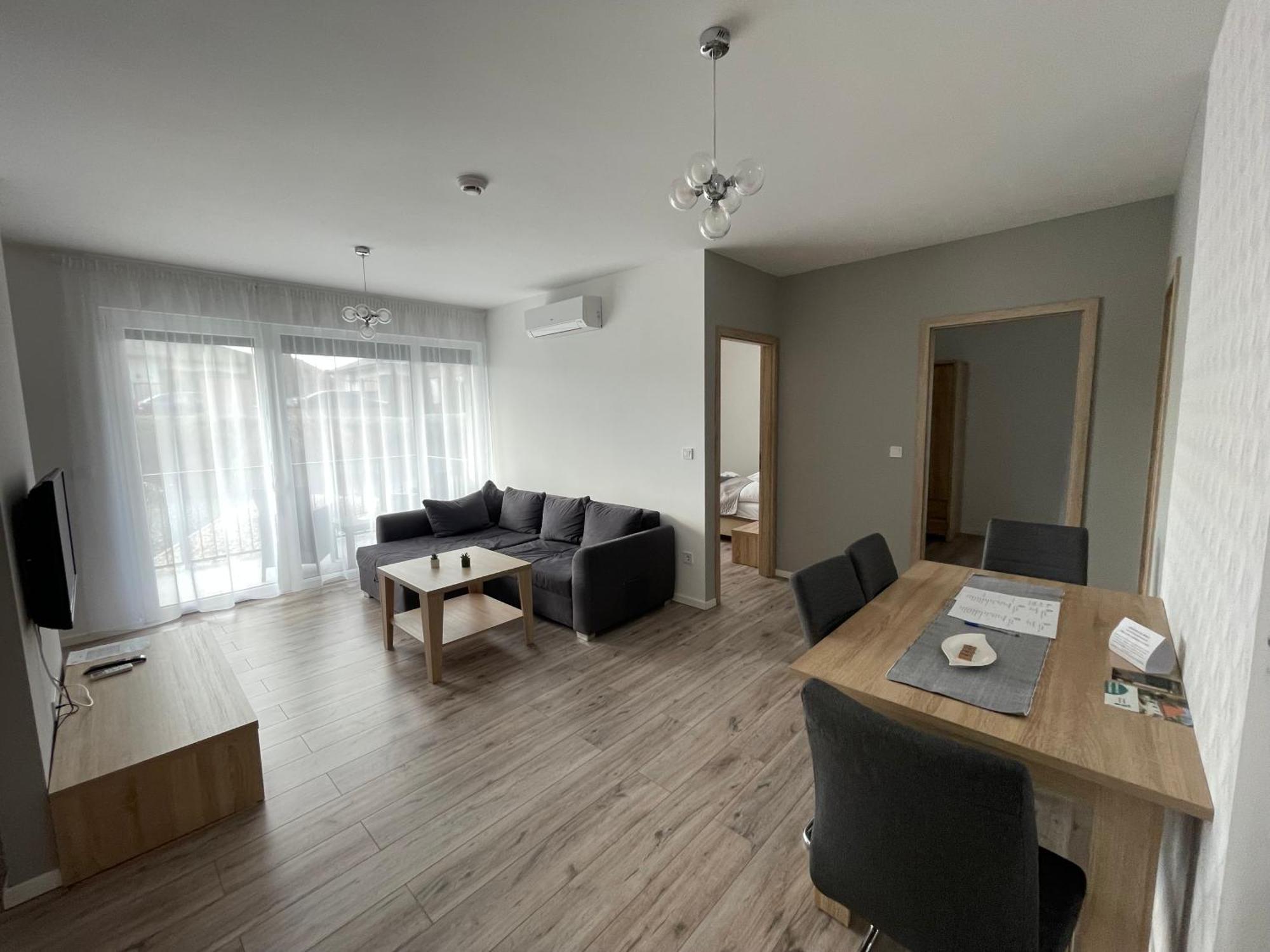 Paskom Apartmanhaz Nyergesujfalu Exteriör bild